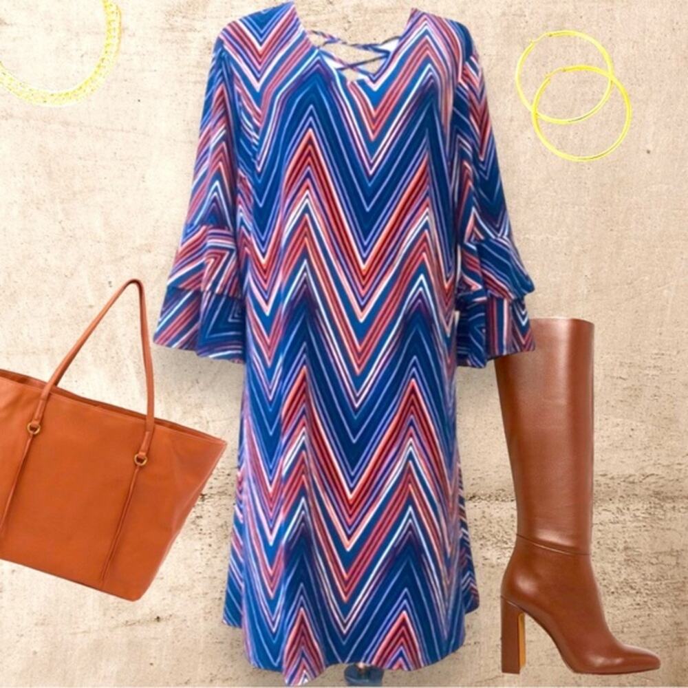 Harlow and Rose Plus Size Bell Sleeve Chevron Print Dress NWT Strappy V-Neck